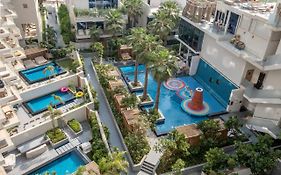 Maison Privee - Five Palm Residences